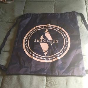 FREE w/ PURCHASE: Sketchers bag